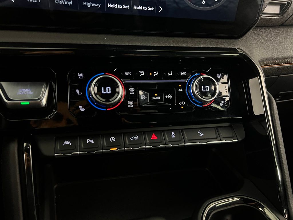 2024 Gmc Sierra 1500 AT4 photo 11