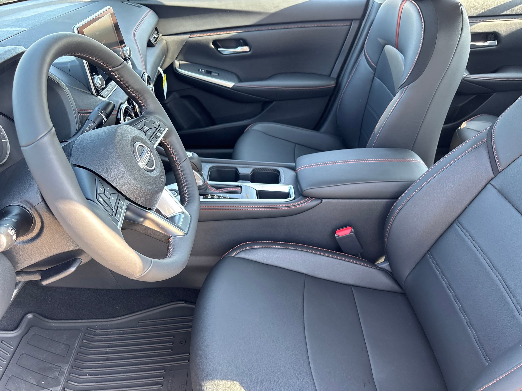 2025 Nissan Sentra SR photo 5