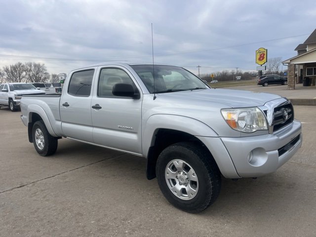 2005 Toyota Tacoma Base's photo