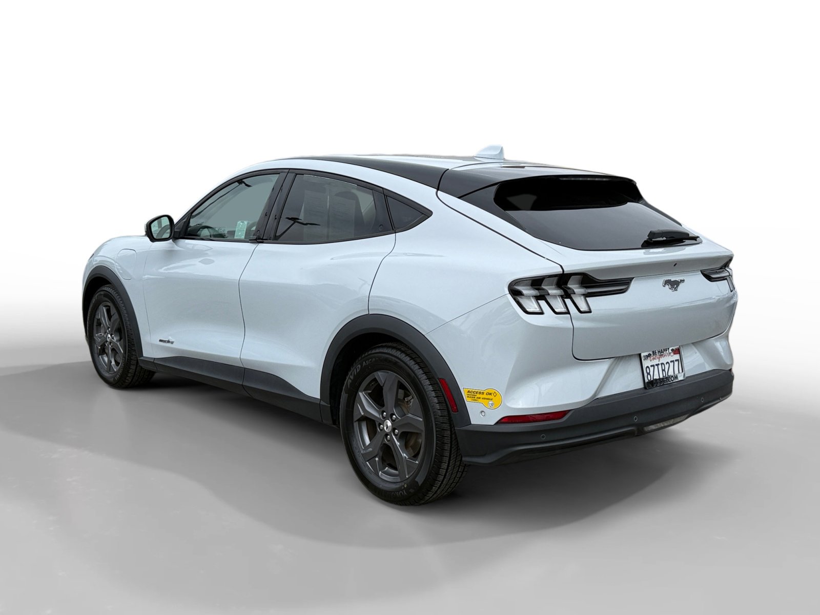 2021 Ford Mustang Mach-E Select photo 3