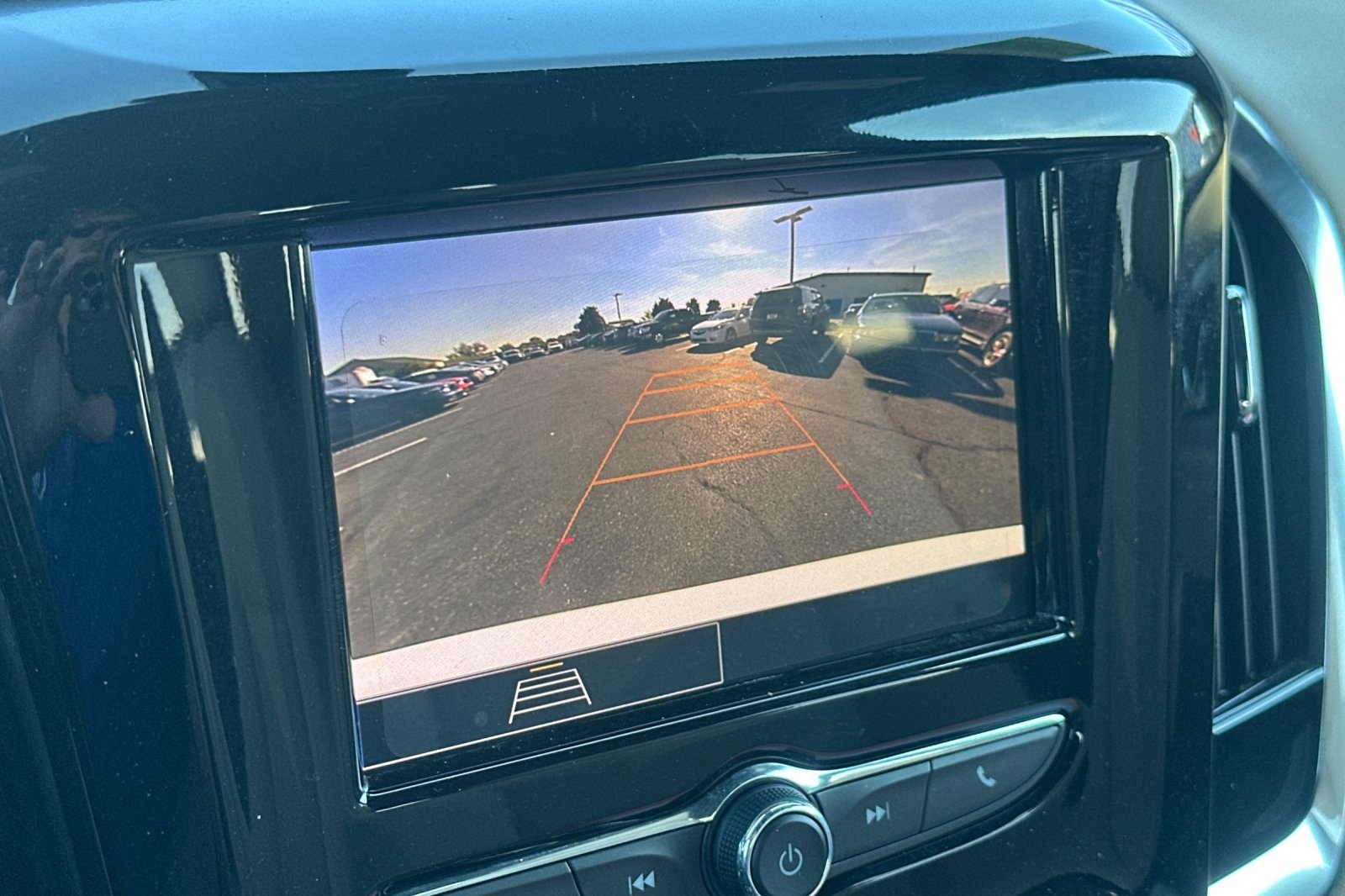 2022 Chevrolet Traverse LS photo 22