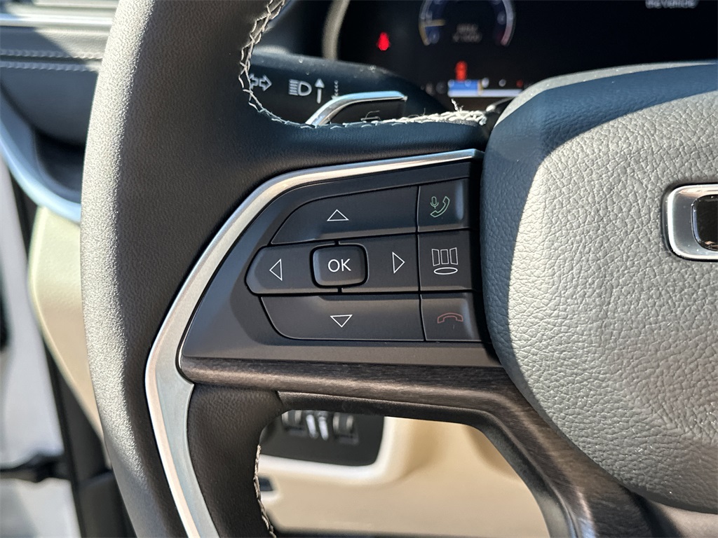 2025 Jeep Grand Cherokee Limited photo 26