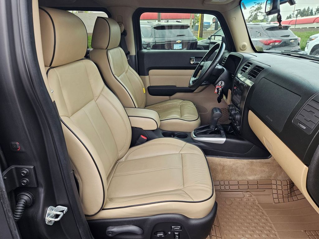2008 Hummer H3 Luxury photo 27