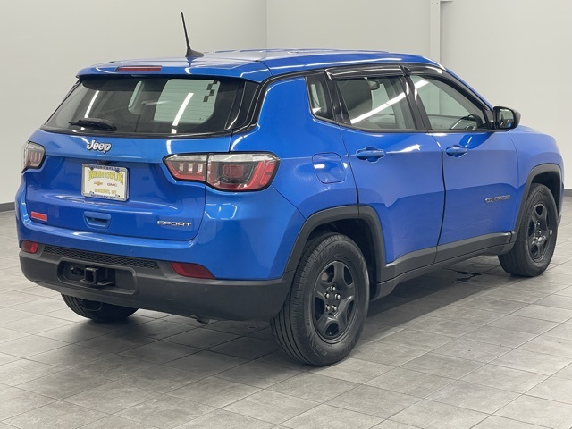 2019 Jeep Compass Sport photo 2