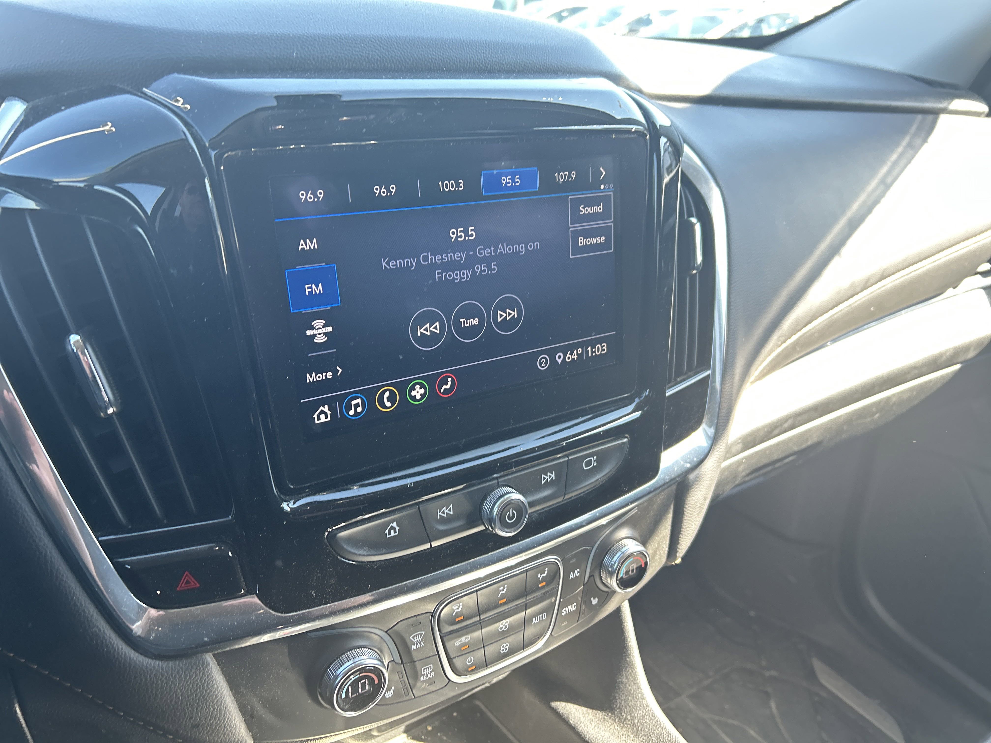 2020 Chevrolet Traverse Cloth photo 3