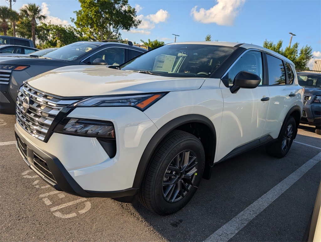 2025 Nissan Rogue S photo 4