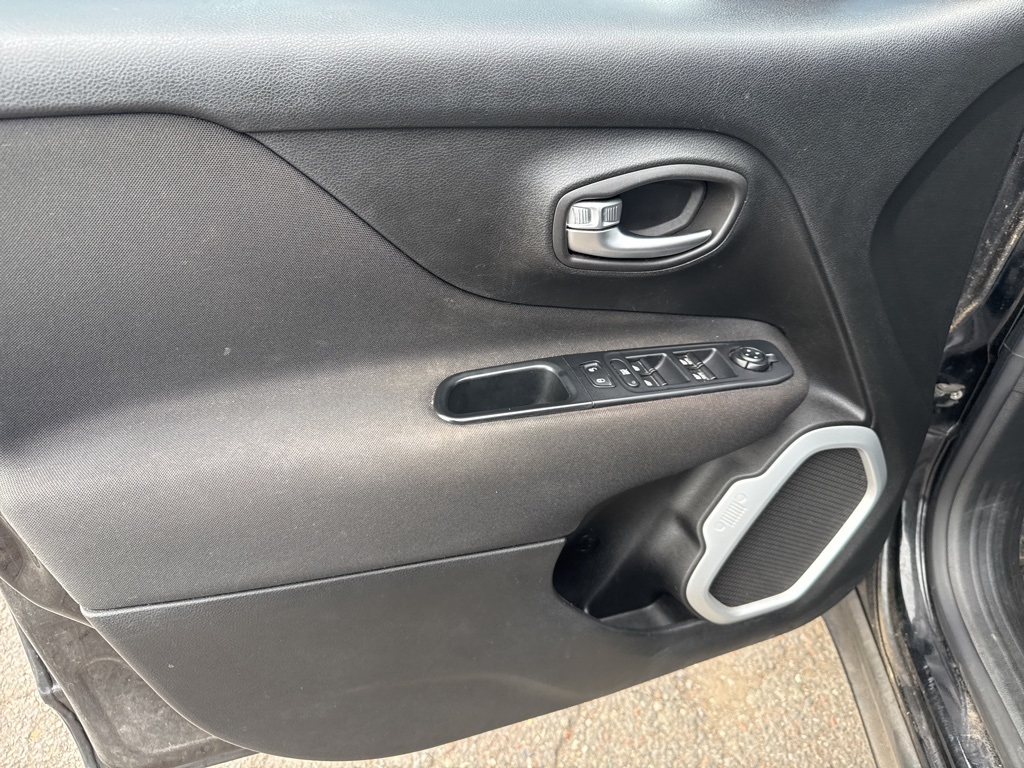 2018 Jeep Renegade Latitude North Edition photo 20