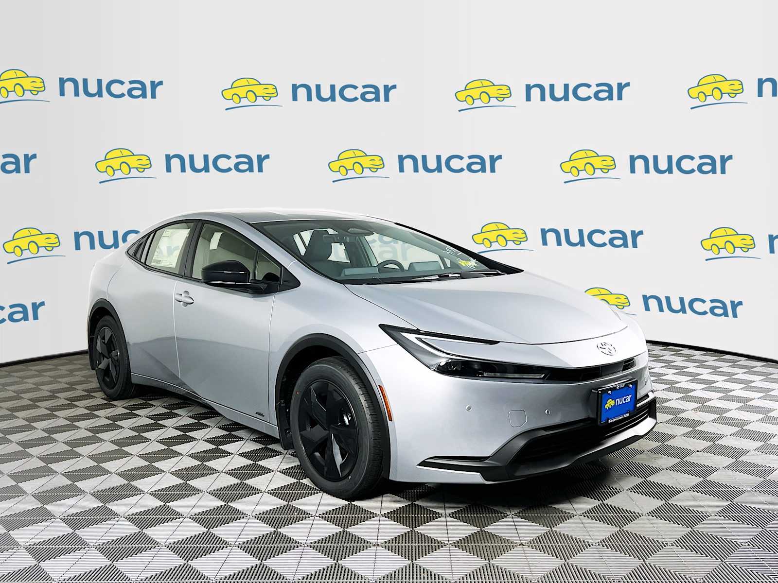 2026 Toyota Prius LE's photo