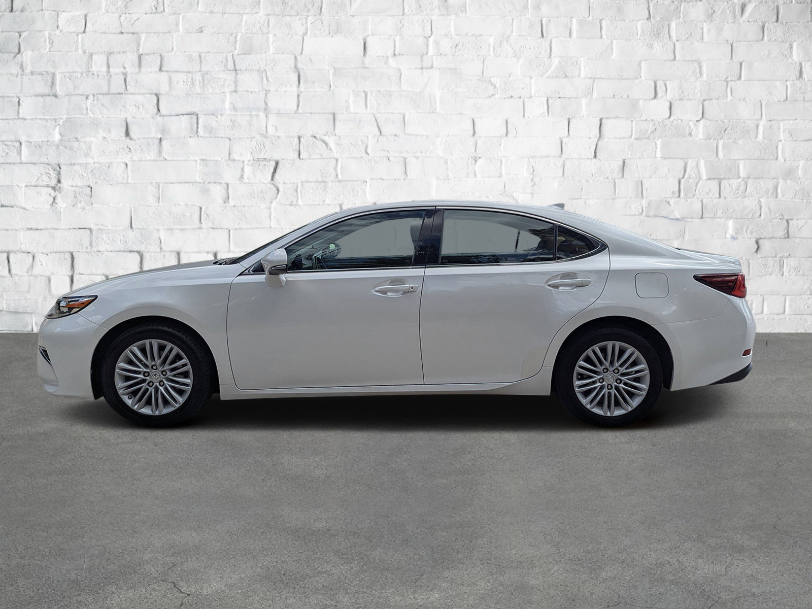 2017 Lexus ES 350 photo 7