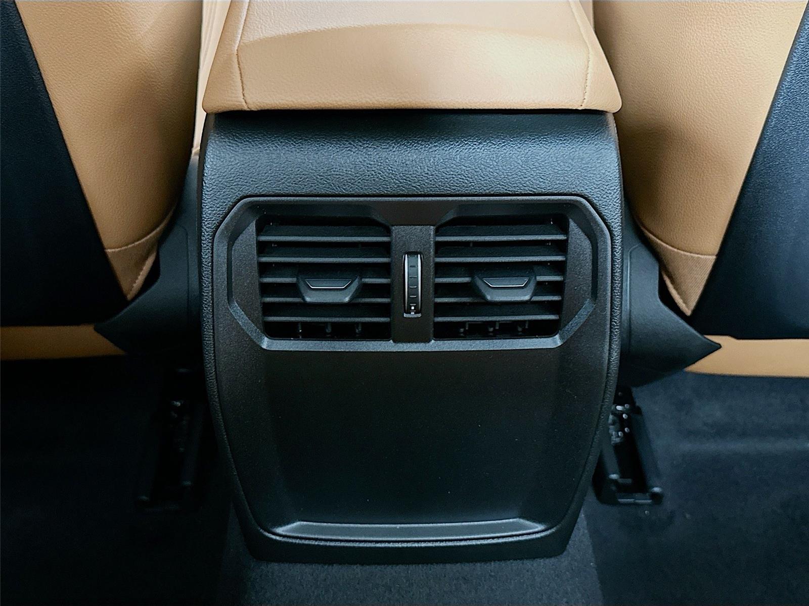 2025 Bmw 230i xDrive photo 26