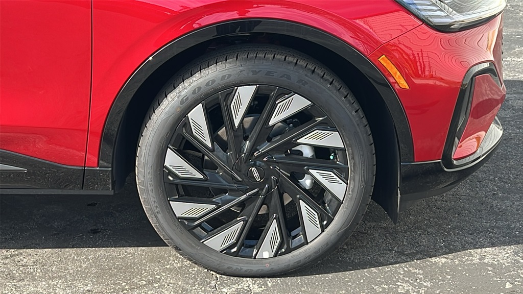 2026 Lincoln Nautilus Reserve photo 2