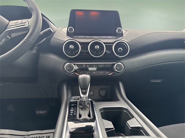 2022 Nissan Sentra SV photo 10
