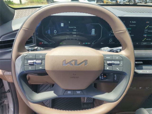 2026 Kia EV9 GT-Line photo 16