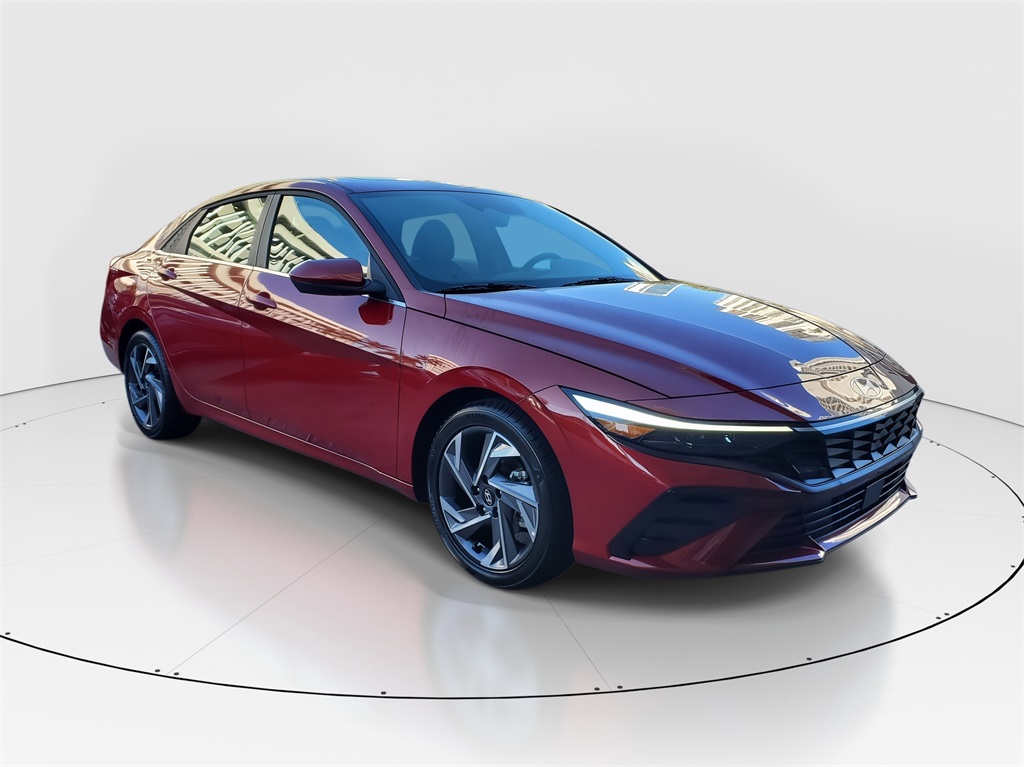 2025 Hyundai Elantra SEL Convenience photo 2