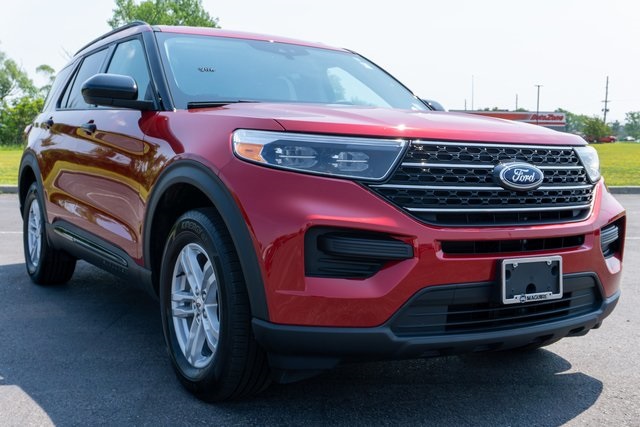 2023 Ford Explorer XLT photo 4