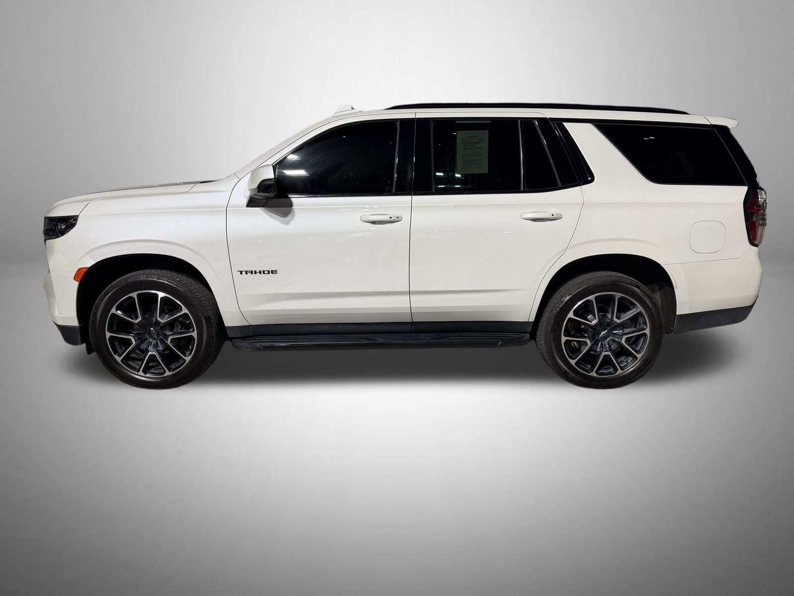 2023 Chevrolet Tahoe RST photo 2