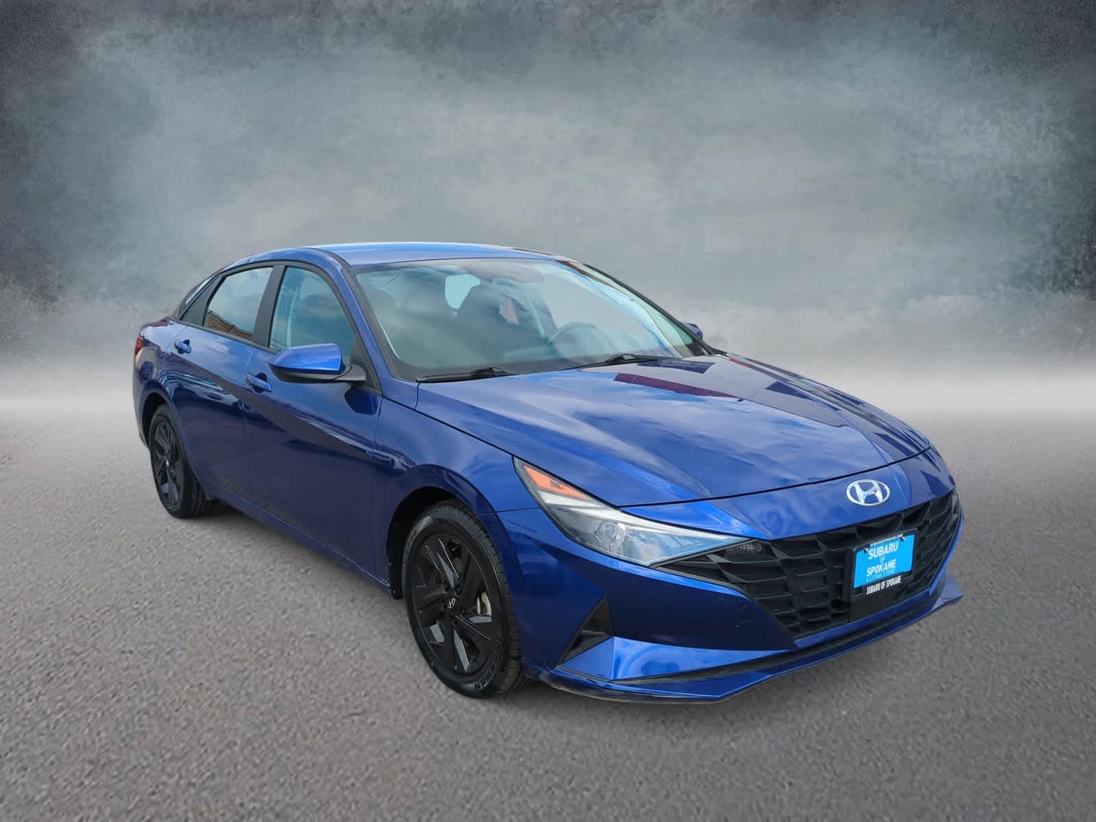 2022 Hyundai Elantra SEL Convenience photo 2