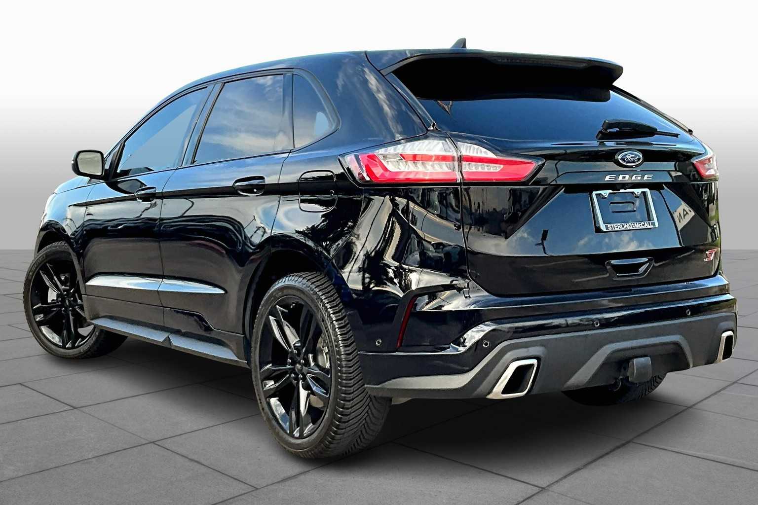 2022 Ford Edge ST photo 10