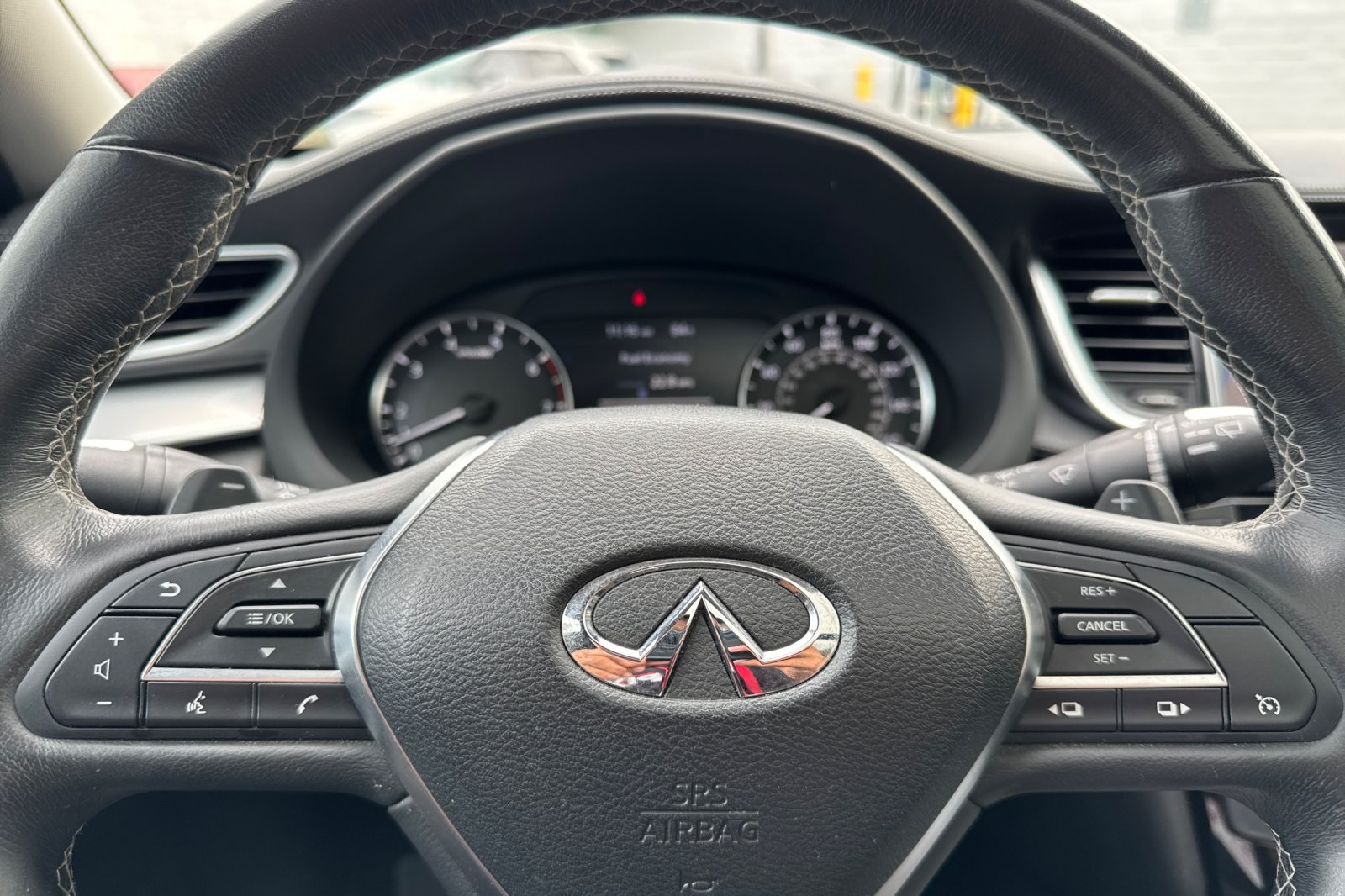 2020 Infiniti QX50 Luxe photo 24
