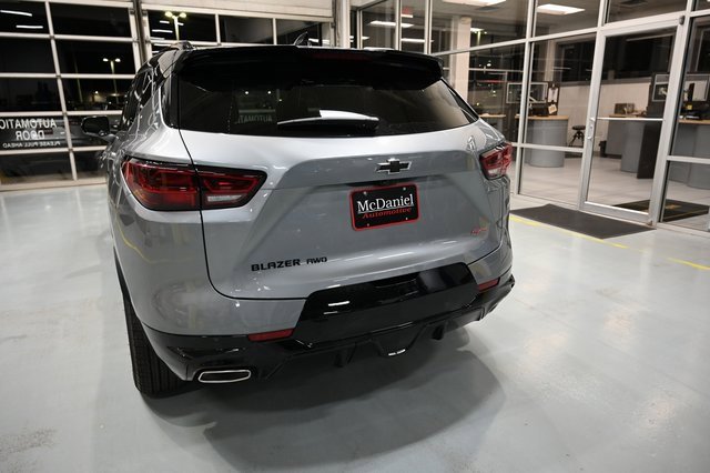 2026 Chevrolet Blazer RS photo 3