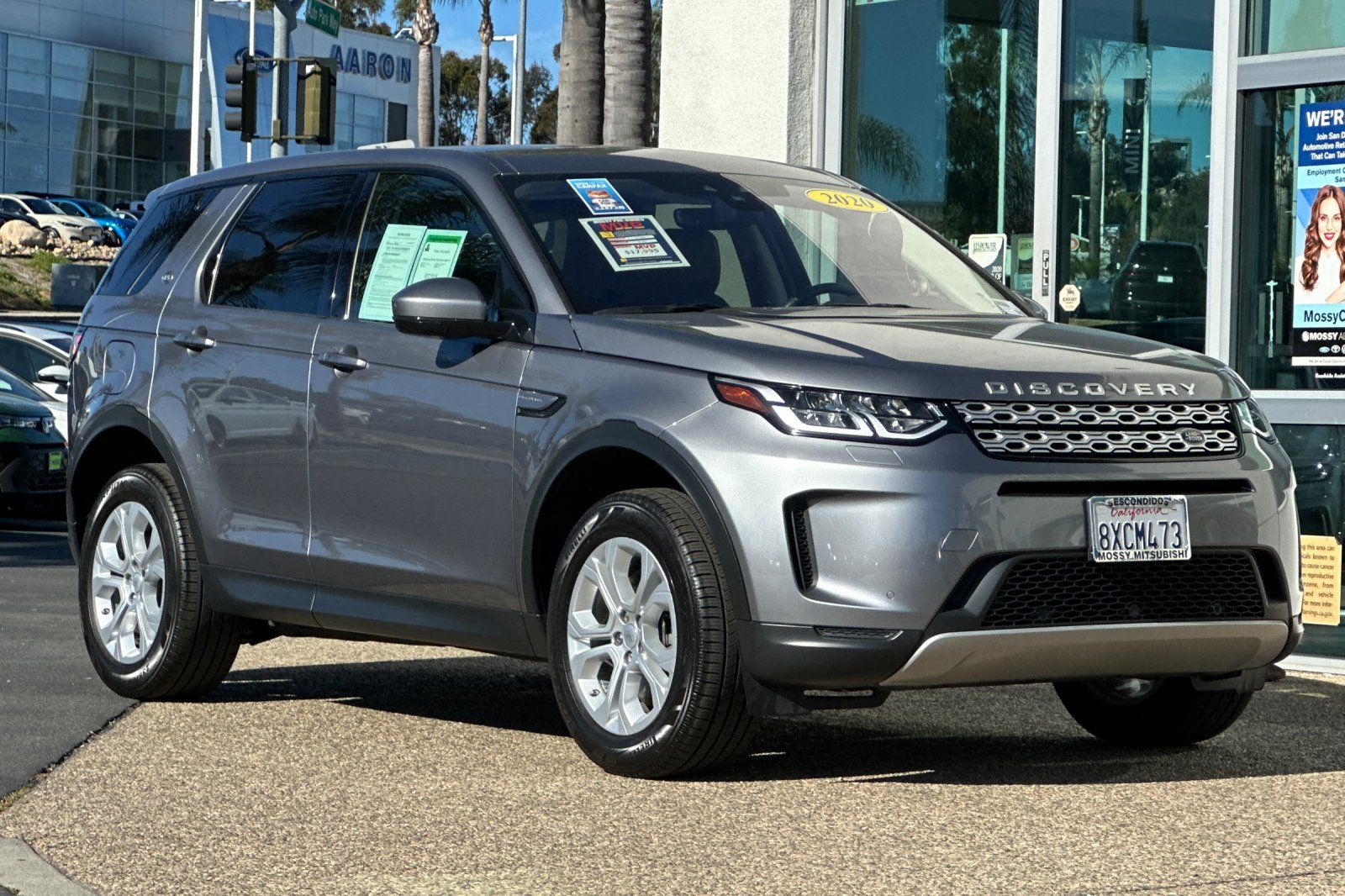 2020 Land Rover Discovery Sport S photo 2