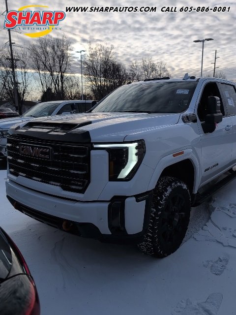 2024 GMC Sierra 2500HD AT4's photo