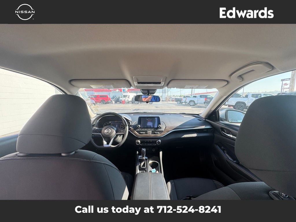2023 Nissan Altima 2.5 SV photo 14