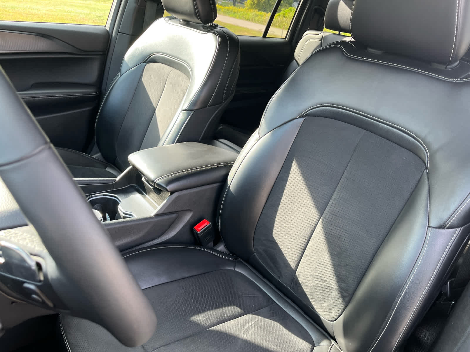 2024 Jeep Grand Cherokee Altitude photo 24