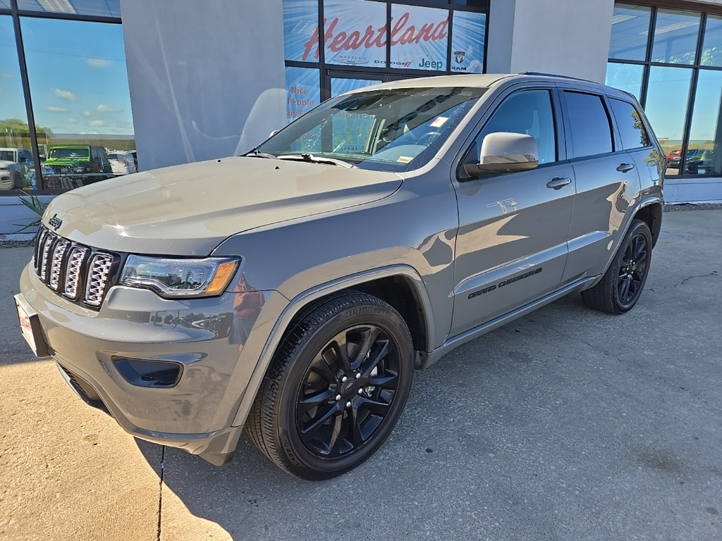 Used 2022 Jeep Grand Cherokee WK Laredo X with VIN 1C4RJEAG4NC154617 for sale in Kansas City