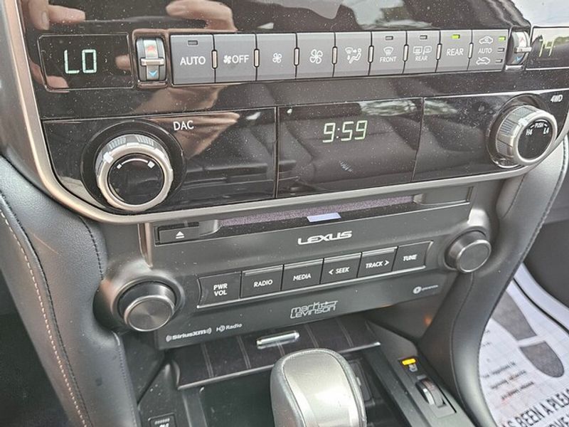 2023 Lexus GX 460 Premium photo 19