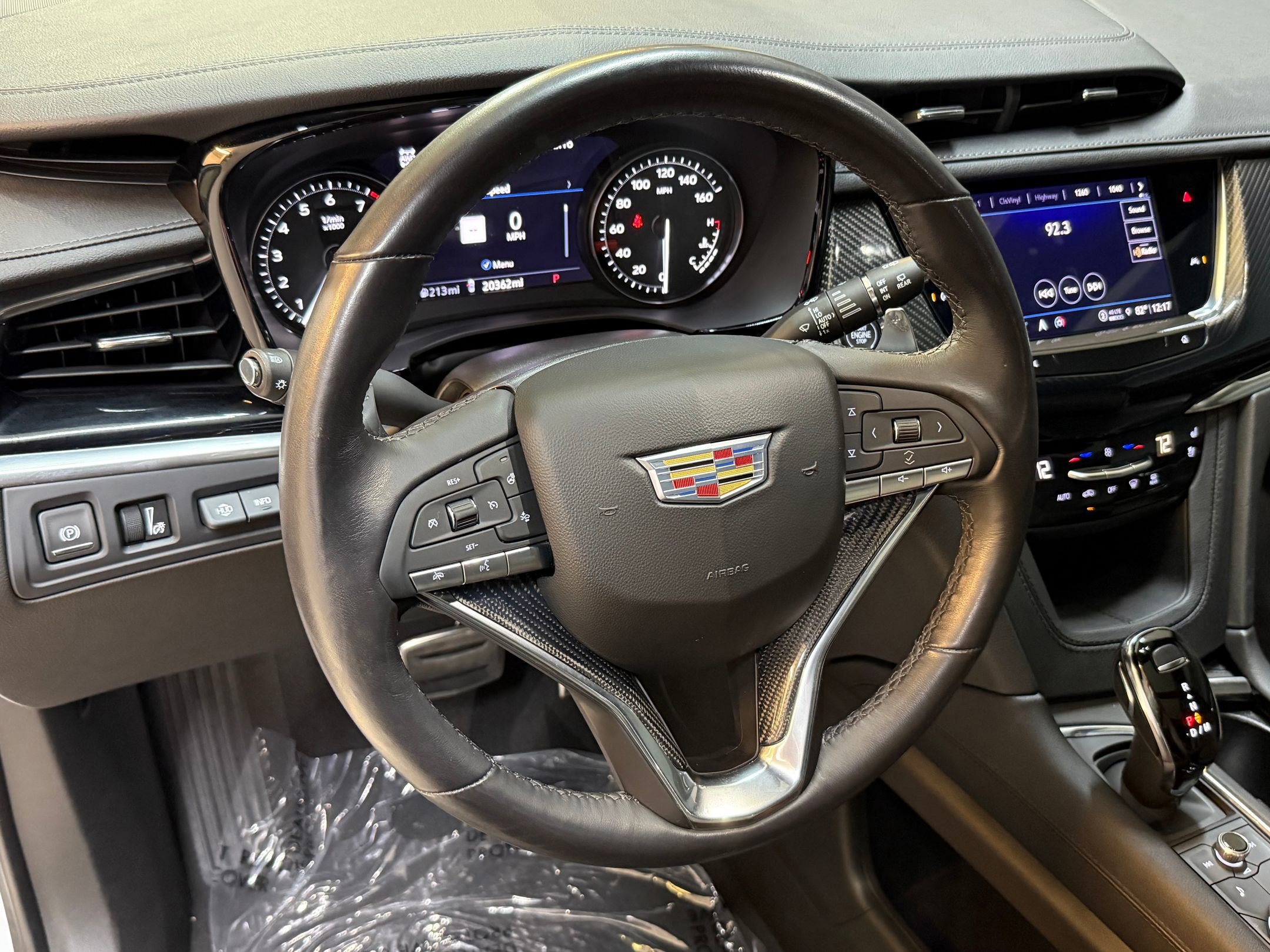 2024 Cadillac XT6 Sport photo 4