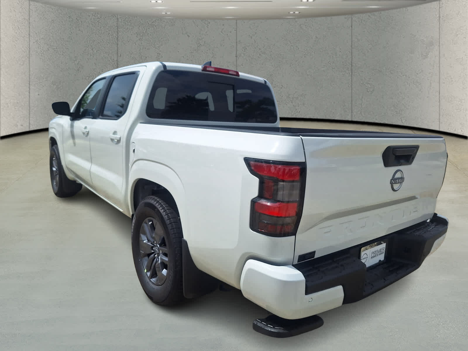 2025 Nissan Frontier SV photo 3