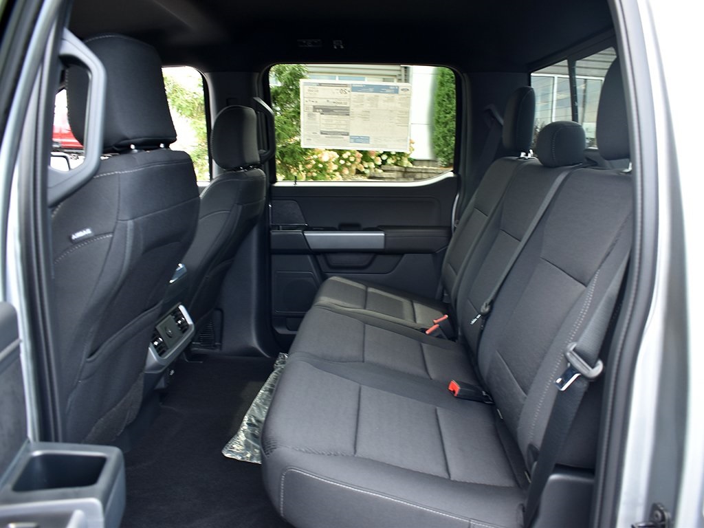 2025 Ford F-150 XLT photo 5