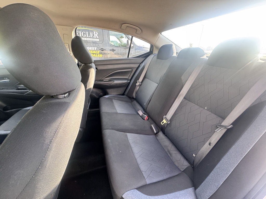 2023 Nissan Versa 1.6 SV photo 21