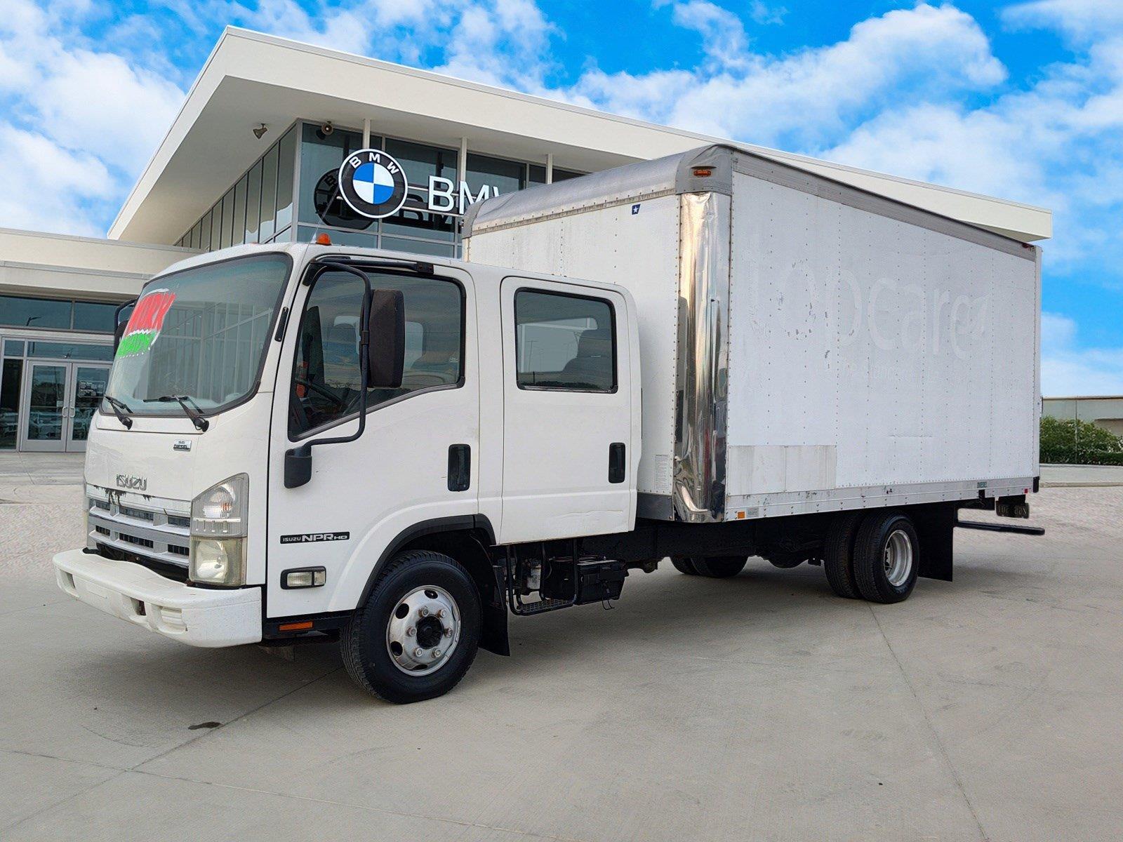 2008 Isuzu NPR's photo