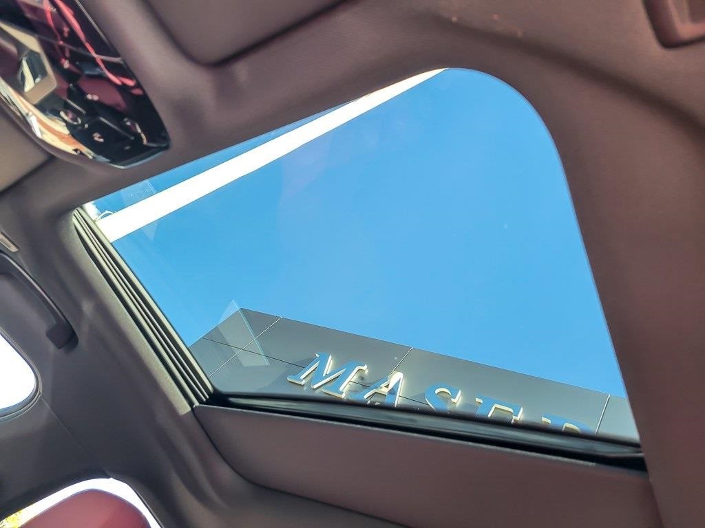 2025 BMW 540I - Image 9