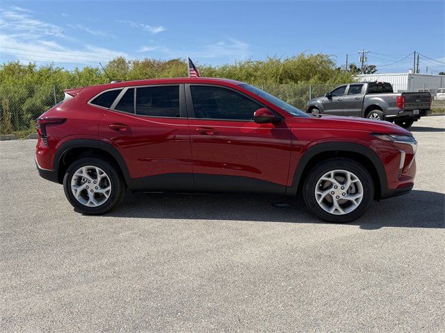 2026 Chevrolet Trax LS photo 3