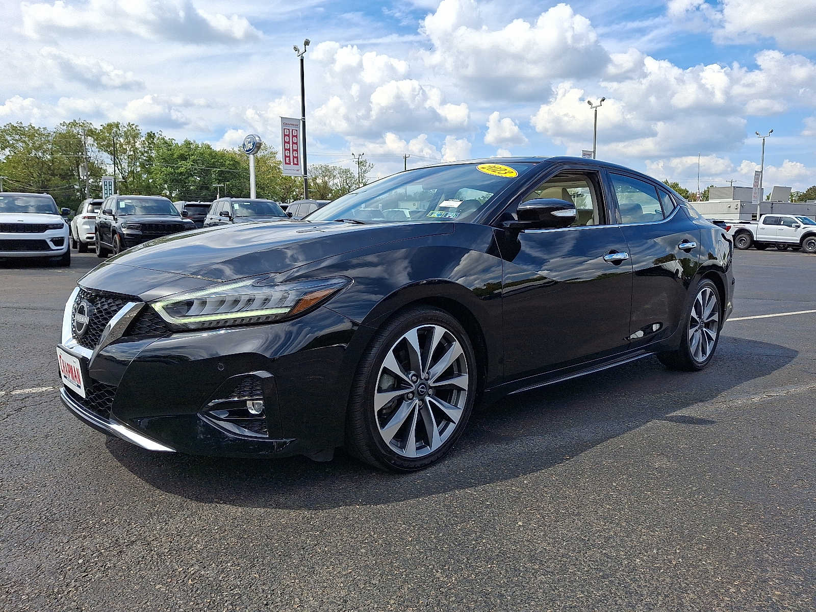 2023 Nissan Maxima Platinum photo 3