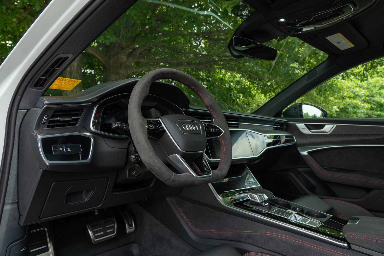 2024 Audi RS 6 Avant Performance photo 17