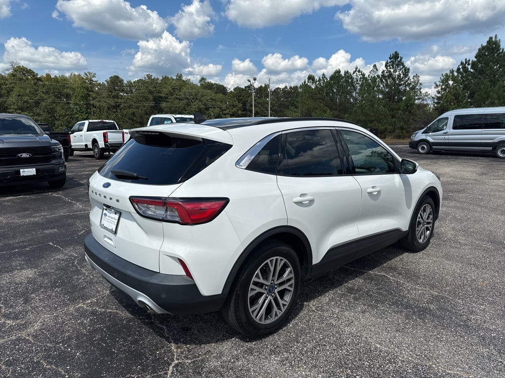 2022 Ford Escape SEL photo 17