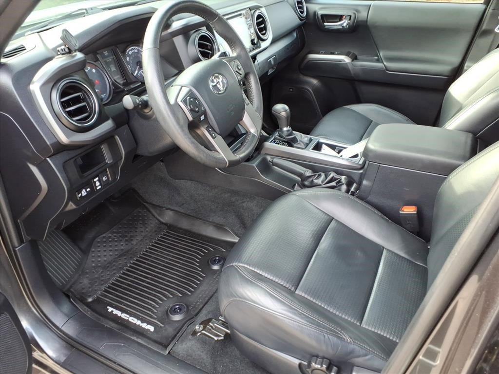 Image of Pre-Owned 2018 Toyota Tacoma TRD Off-Road