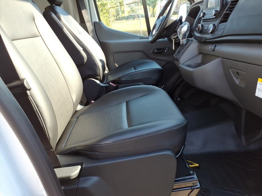 2025 Ford Transit photo 3