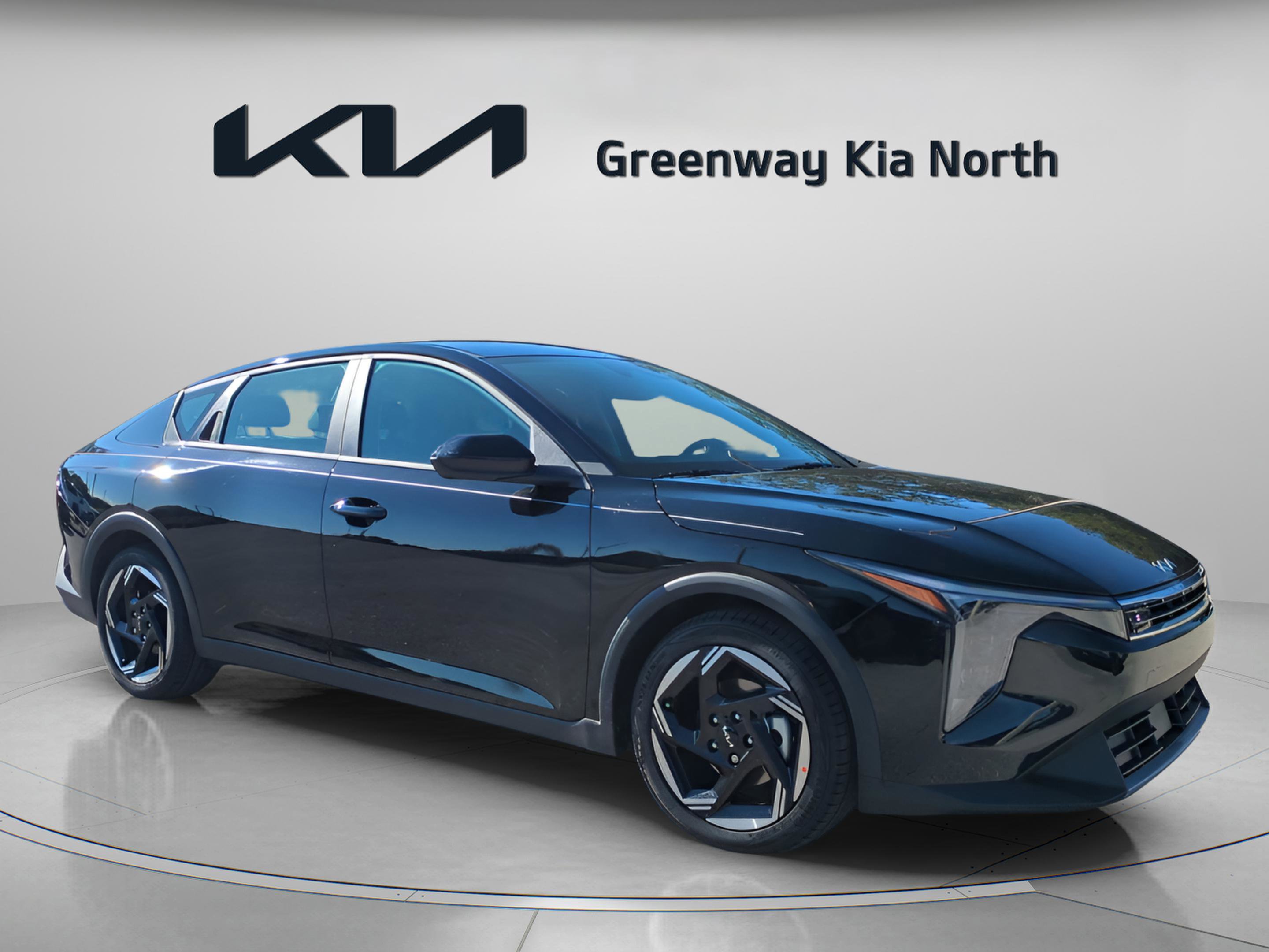2025 Kia K4 EX photo 2