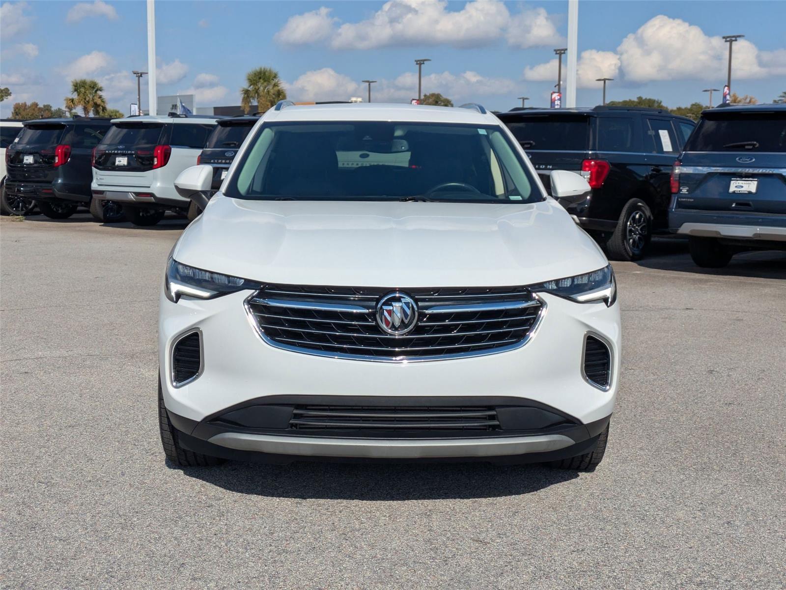 2023 Buick Envision Essence photo 3