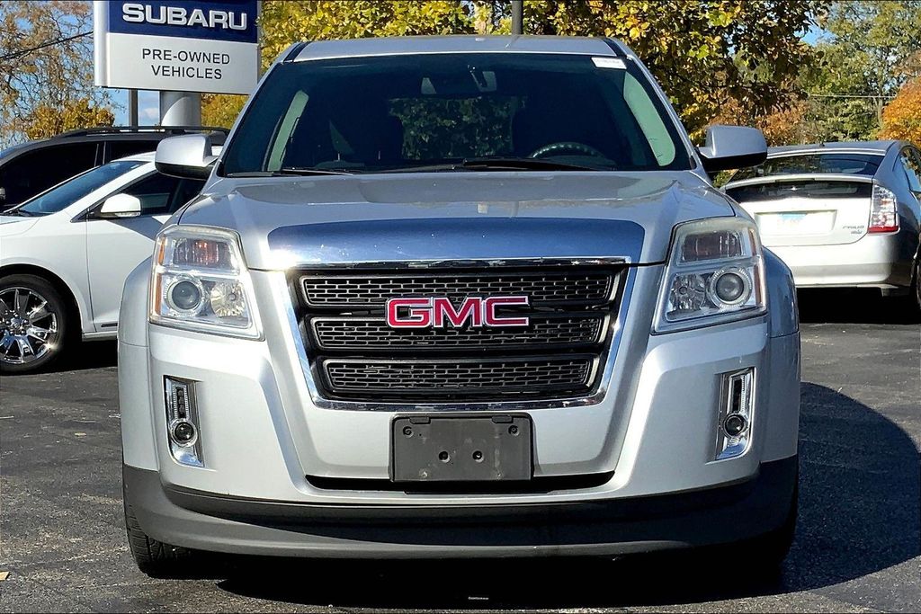 2011 Gmc Terrain SLE photo 2