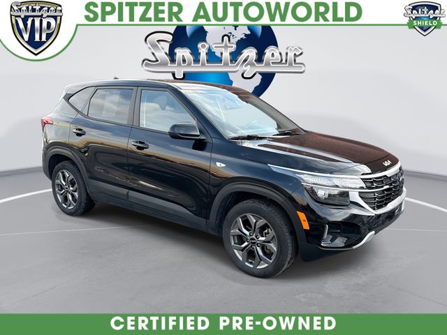 2024 Kia Seltos LX's photo