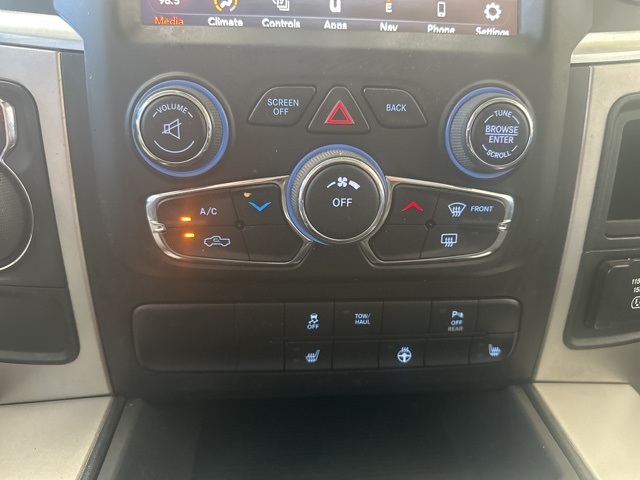 2020 Ram 1500 Classic SLT photo 9