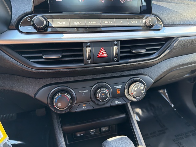 2023 Kia Forte LXS photo 19