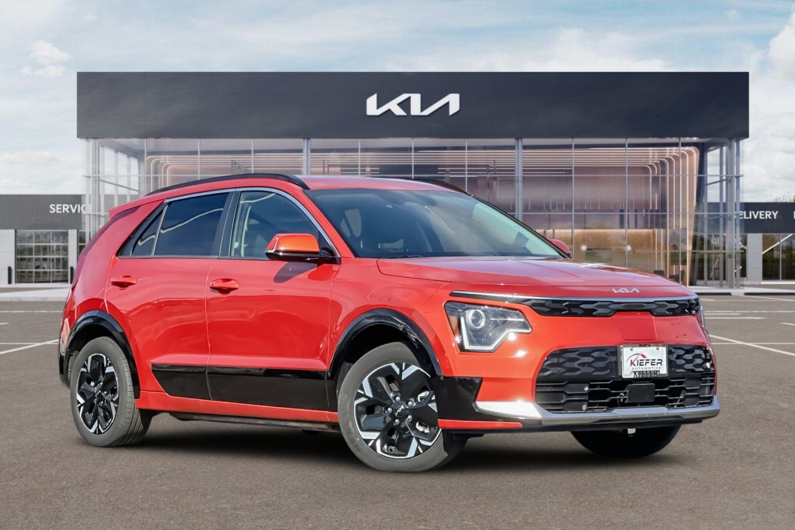 Used 2023 Kia Niro Wind with VIN KNDCR3L17P5040923 for sale in Eugene, OR