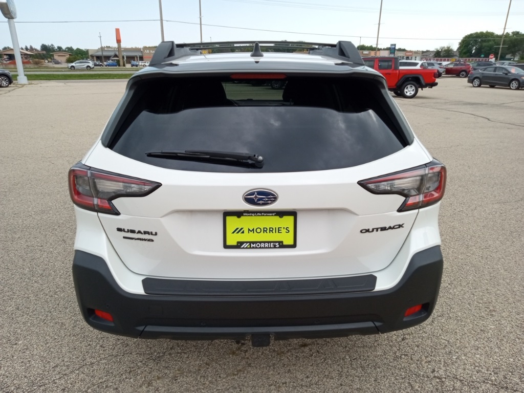 2023 Subaru Outback Onyx Edition photo 8